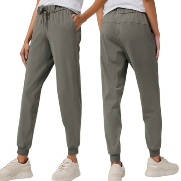 lululemon athletica Pants - Lululemon On the Fly Jogger 28" Size 8 *Luxtreme Grey Sage
